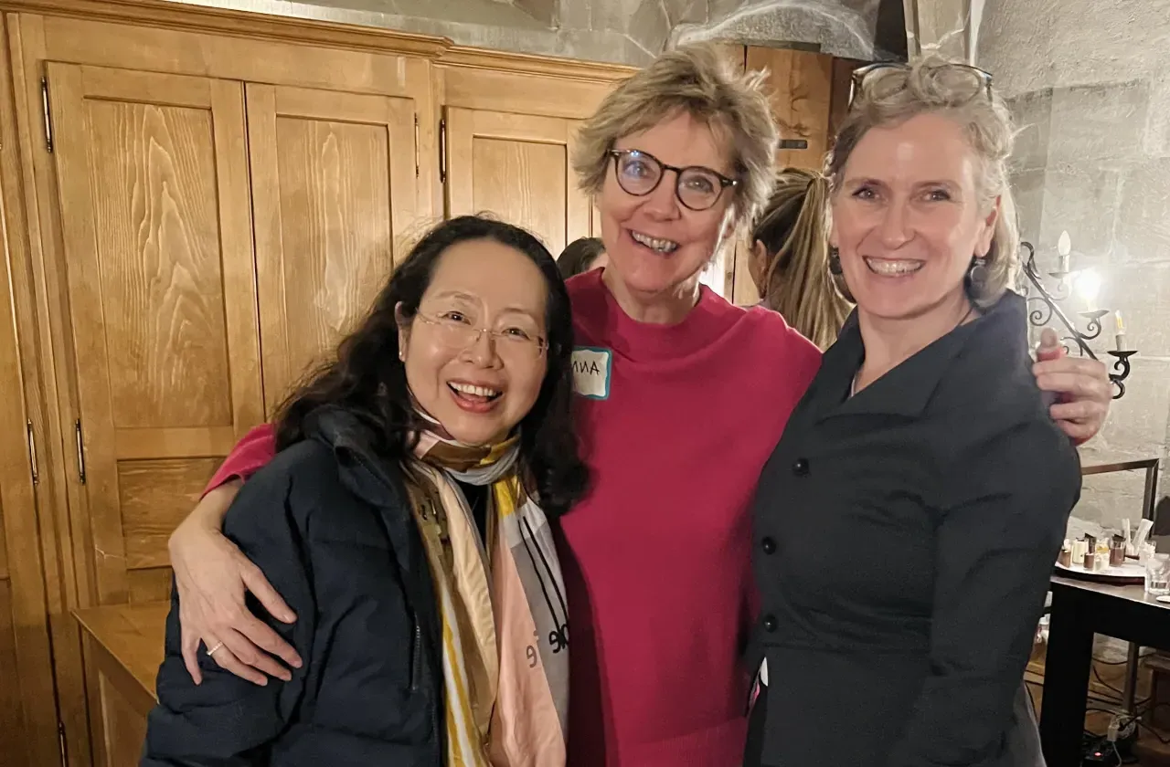Jacqui DeFelice with Anne Hornung-Soukup ’74, a third-generation Smithie (middle), and Hiroko Tsuboi-Friedman ’93 (right) in Geneva.